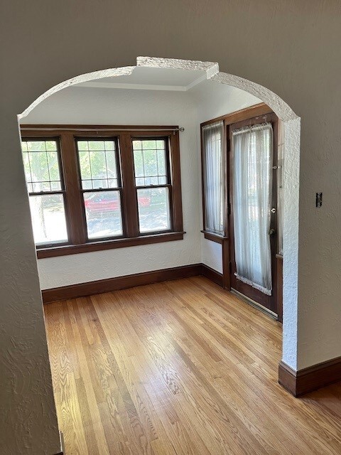 Building Photo - 2328 S 75th St