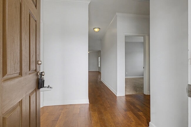 Foto del edificio - 140 Tulip Grove Point