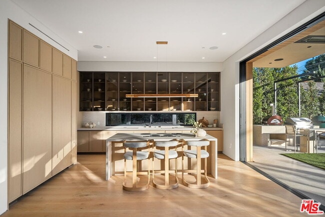 Foto del edificio - 14758 Morrison St