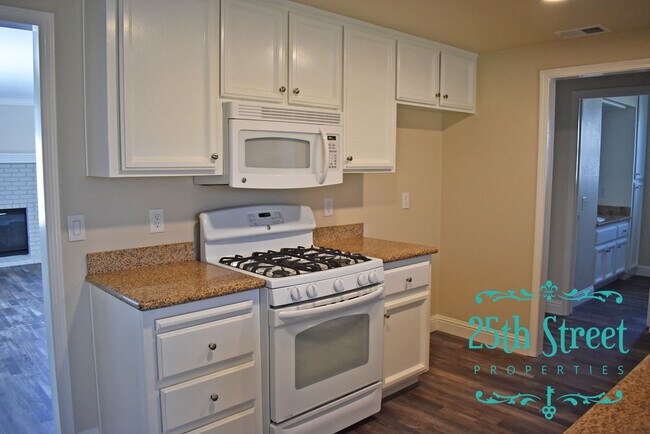 Foto del edificio - 8090 Treecrest Ave