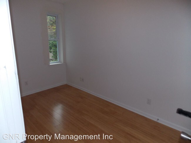 Building Photo - 5021 Parrish St