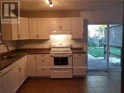 Photo du bâtiment - 44 Riveredge Dr