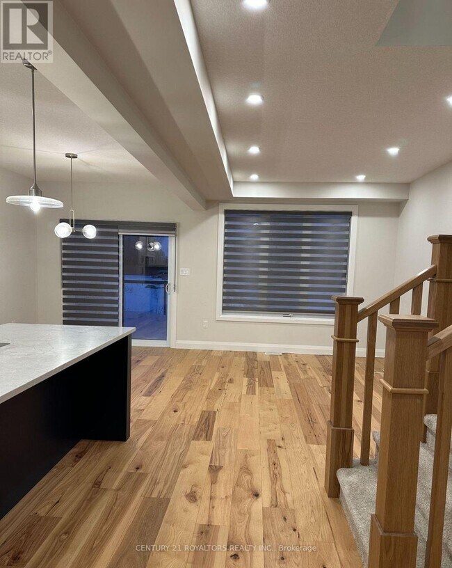 Photo du bâtiment - 32 Walker Rd