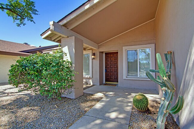 Foto del edificio - 8308 N 86th St