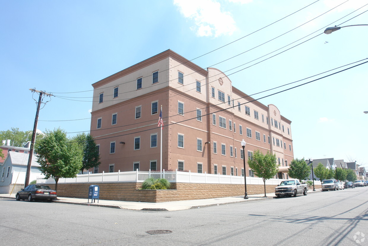 Foto del edificio - Cortlandt Apartments
