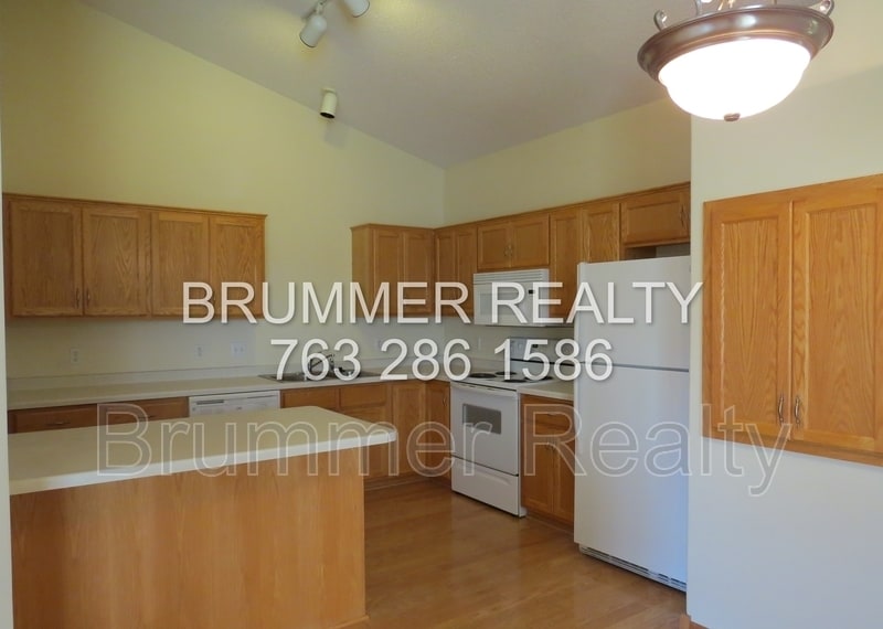 5539 154th Terrace NW, Ramsey, MN 55303 Townhome Rentals in Ramsey MN