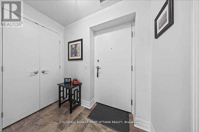 Photo du bâtiment - 75 Cleary Ave