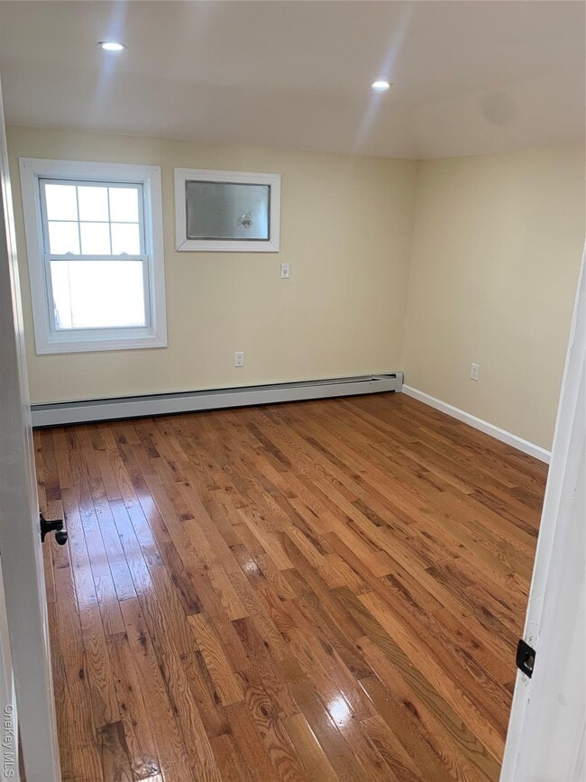 Building Photo - 172-19 144th Rd