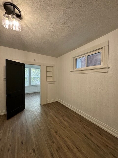 Outside bedroom - 3926 Utah St