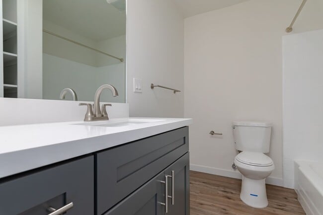 Interior Photo - 1 & 2 Bedroom Apartment in KoreaTown, Los Angeles with Balcony