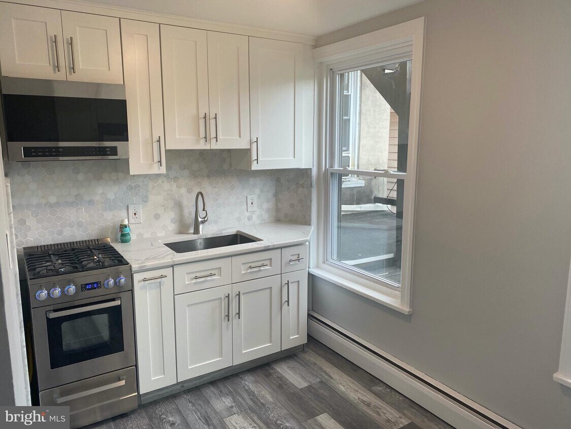 29 Garden St, Mount Holly, NJ 08060 House for Rent in Mount Holly, NJ