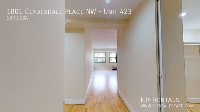 Building Photo - 1801 Clydesdale Pl NW