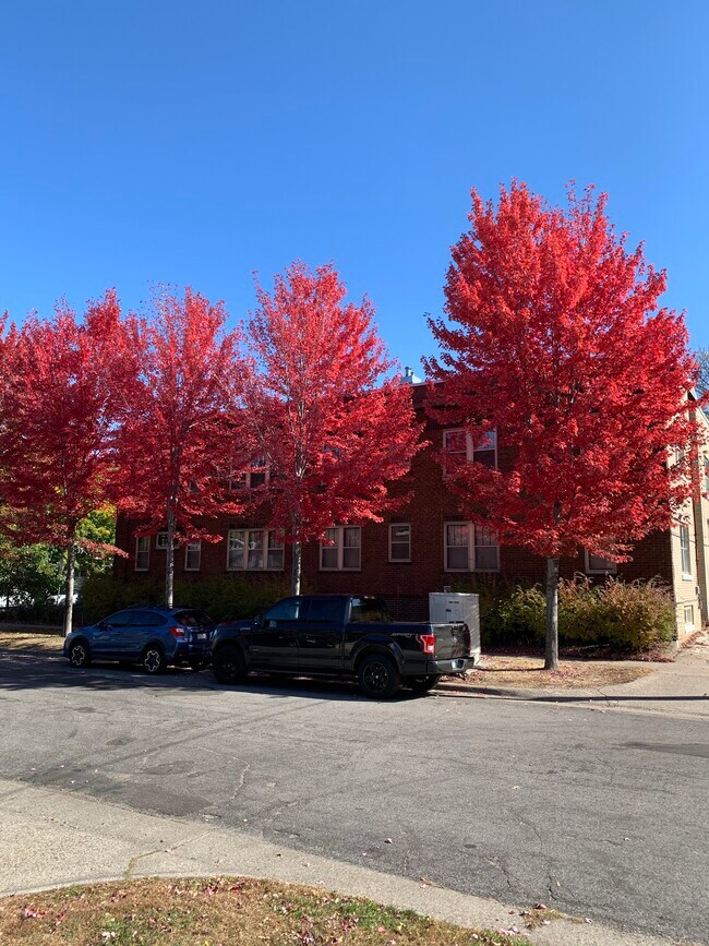 Foto del edificio - 1664 Selby Ave