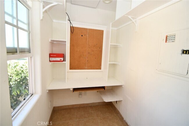 Foto del edificio - 14103 Fonthill Ave