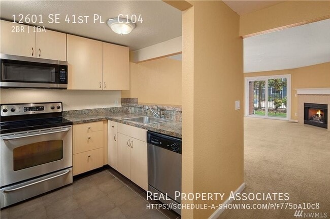 Building Photo - 12601 SE 41st Pl