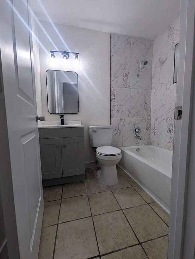 Foto del edificio - 305 N 15th St