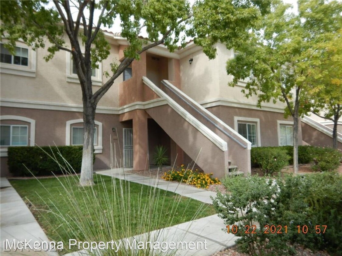 Primary Photo - 2 br, 2 bath House - 401 Pine Haven #104
