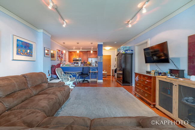 Foto del edificio - 1570 Elmwood Ave