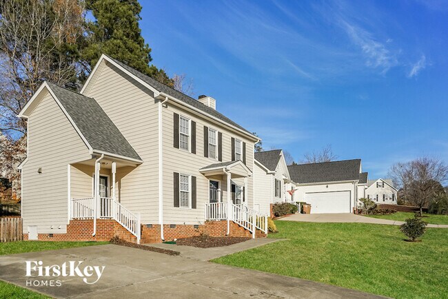 Building Photo - 604 Lakeview Ave
