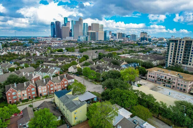 Foto del edificio - 92 Dennis St