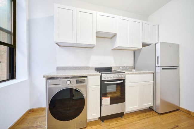 Building Photo - 1 bedroom in NEW YORK NY 10018