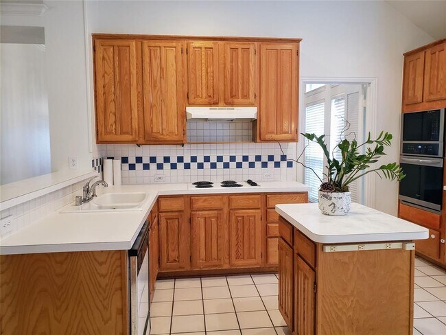 Building Photo - 3623 Field Stone Dr