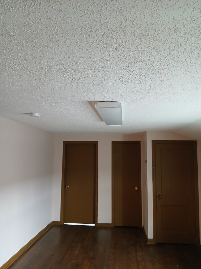 Foto del edificio - 105 Cedar St N