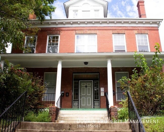 Building Photo - 2000 Lakeview Ave