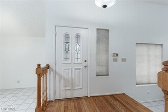 Building Photo - 912 Crowfoot