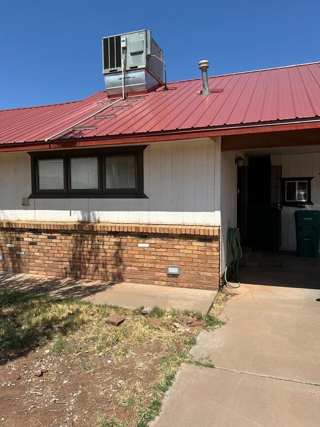 Building Photo - 611 N Colorado Ave