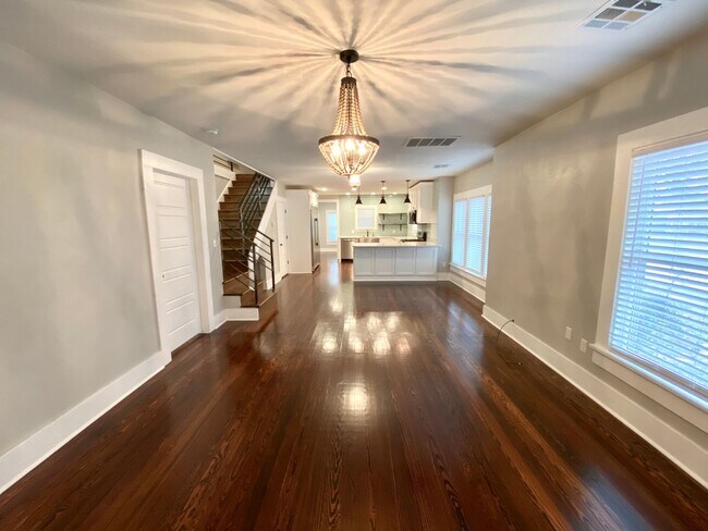 Foto del edificio - Swan Lake Luxury Bungalow
