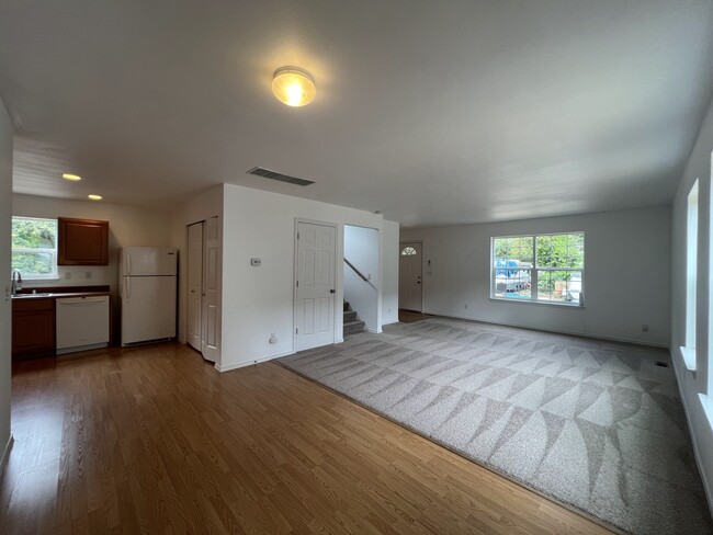 Dining Room - 3603 Burwell St