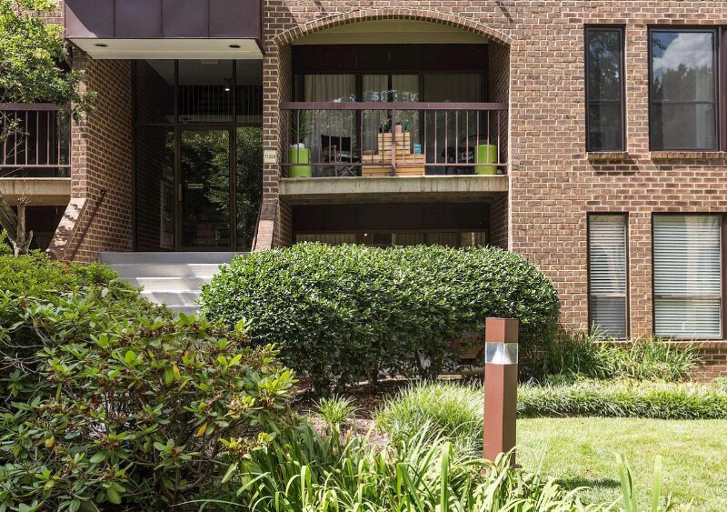 Foto principal - 11228 Chestnut Grove Square