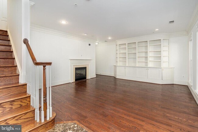 Foto del edificio - 720 Carpenter Rd