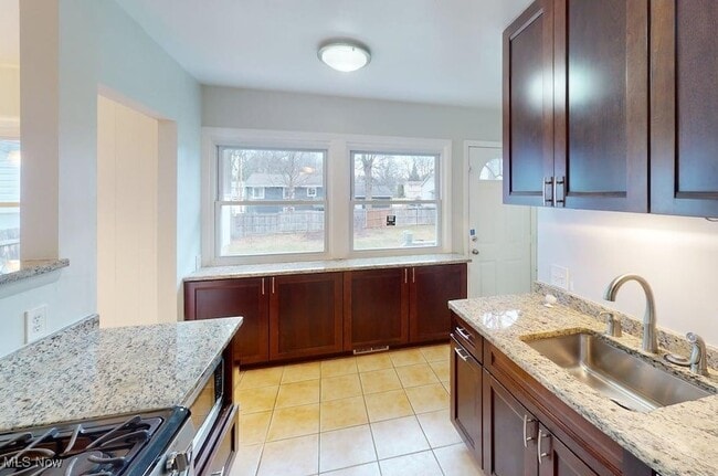 Building Photo - 4131 Burton Dr