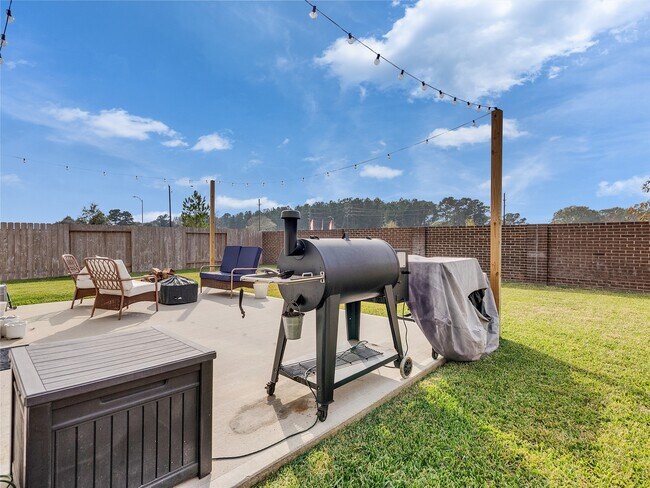 Foto del edificio - 25623 Balsamroot Dr