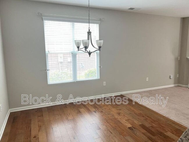 Building Photo - 718 Treviso Ln