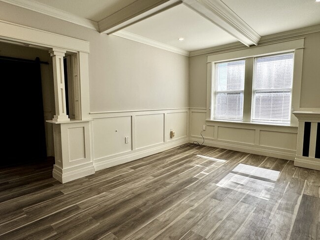 Building Photo - 277 Curry Ave