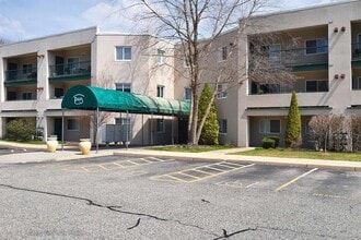 Building Photo - 31 Devereux Ave