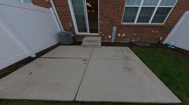 Foto del edificio - 10725 Clock Tower Dr