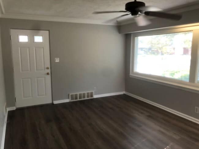 Foto del edificio - 3-Bedroom Home in a Charming Neighborhood!