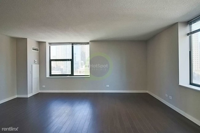 Foto del edificio - 77 W Huron St