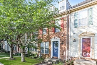 Building Photo - 4744 Wainwright Cir