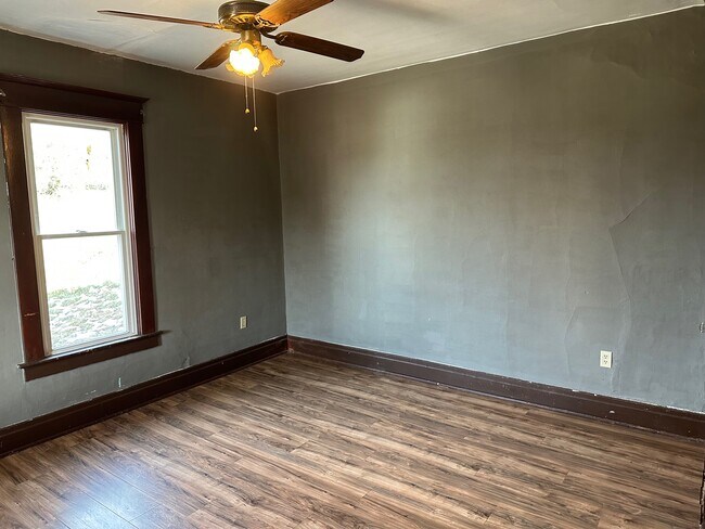 Foto del edificio - 844 Clifton St