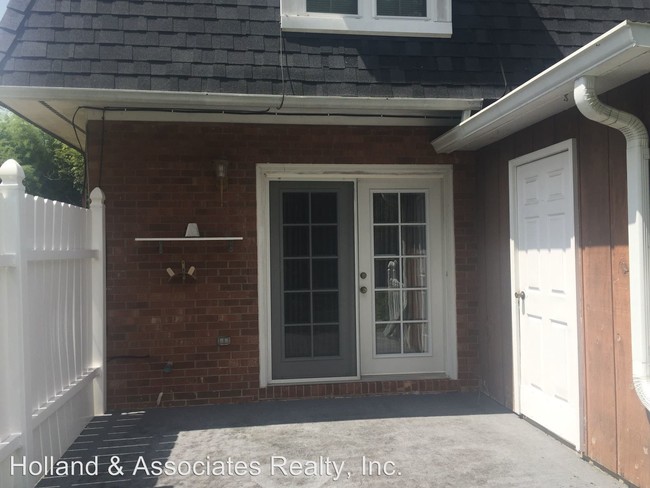 Foto del edificio - 2 br, 1.5 bath House - 502 Carolyn Court B-8