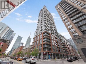 Building Photo - 126 Simcoe St