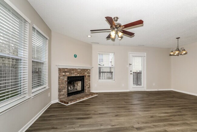 Building Photo - 6653 Stanhope Way