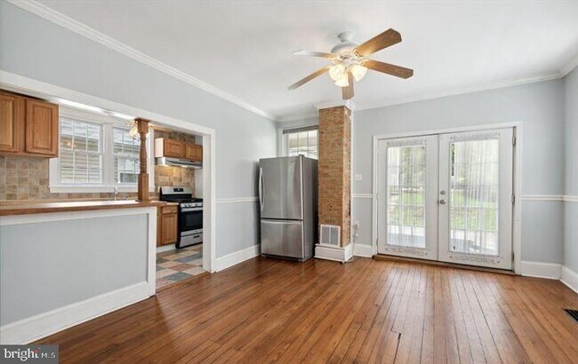 Foto del edificio - 6011 Falls Rd