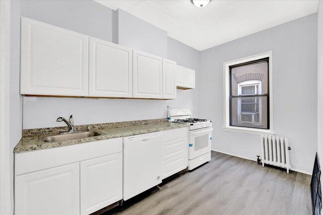 Foto del edificio - 2988 John F. Kennedy Blvd