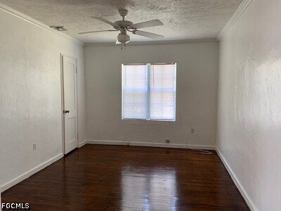Foto del edificio - 414 W Sagamore Ave